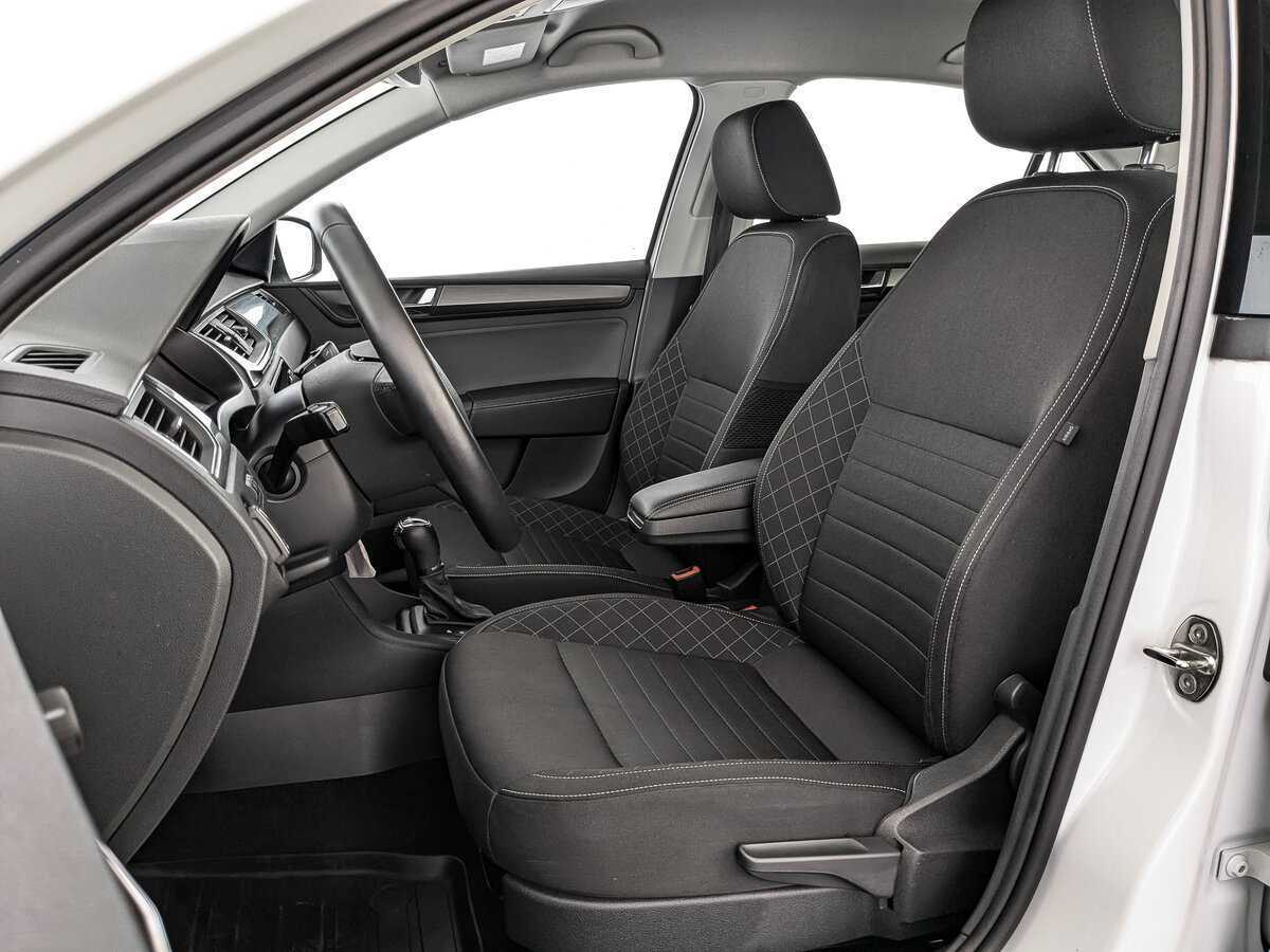 Купить Skoda Rapid с пробегом. Фото: #15