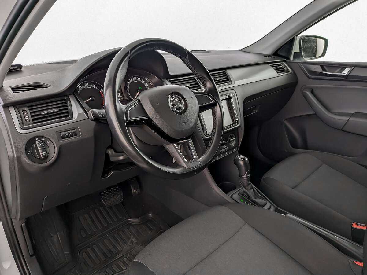 Купить Skoda Rapid с пробегом. Фото: #13
