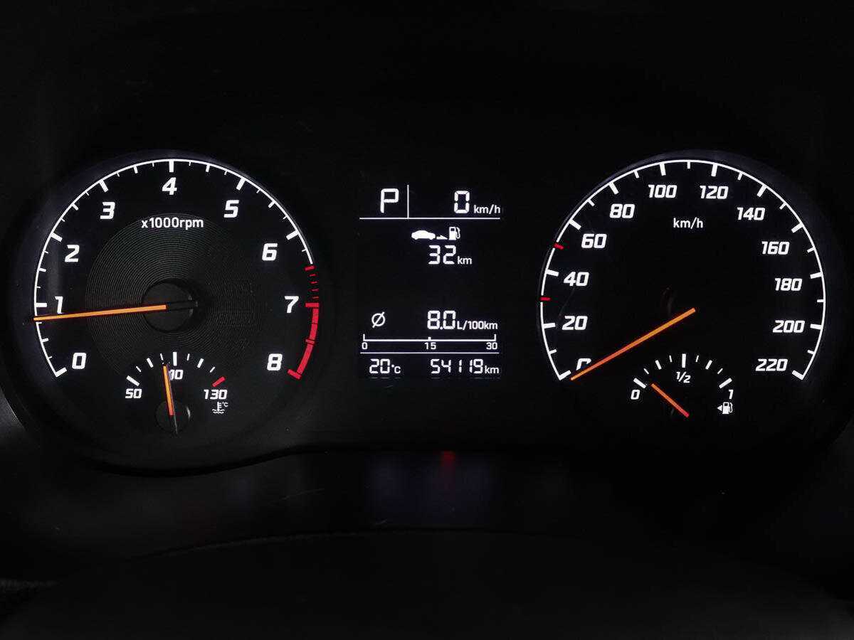 Купить Hyundai Solaris с пробегом. Фото: #9