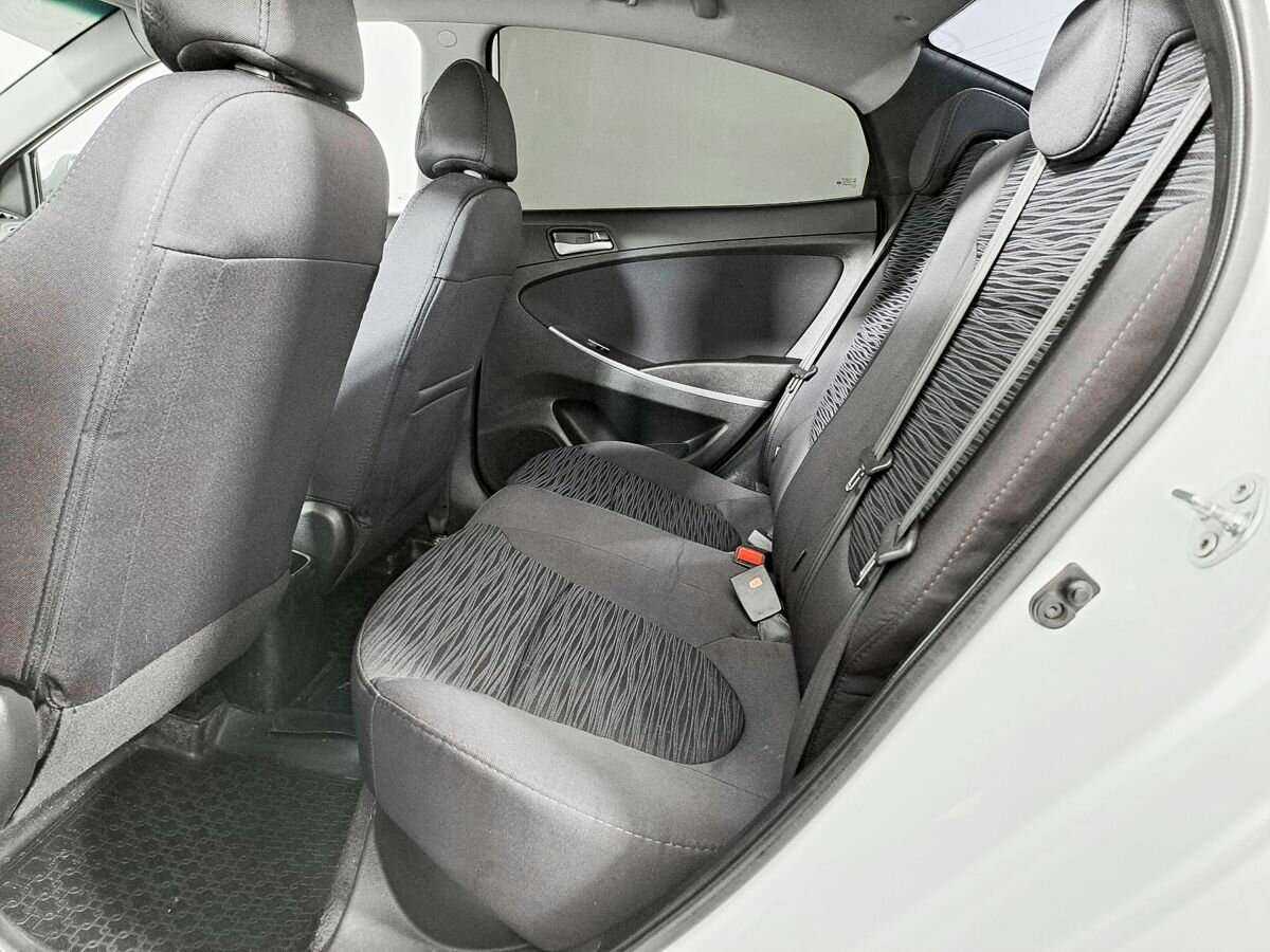 Купить Hyundai Solaris с пробегом. Фото: #7