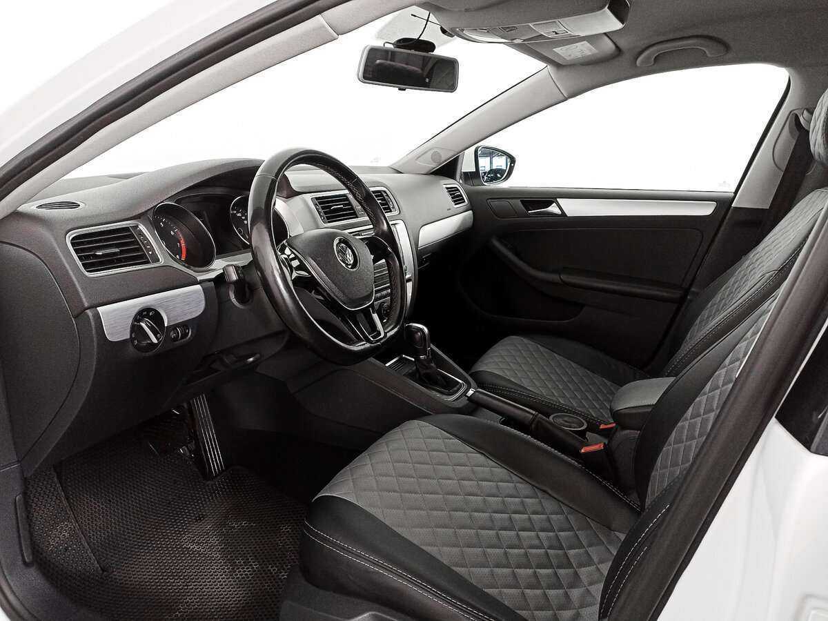Купить Volkswagen Jetta с пробегом. Фото: #15