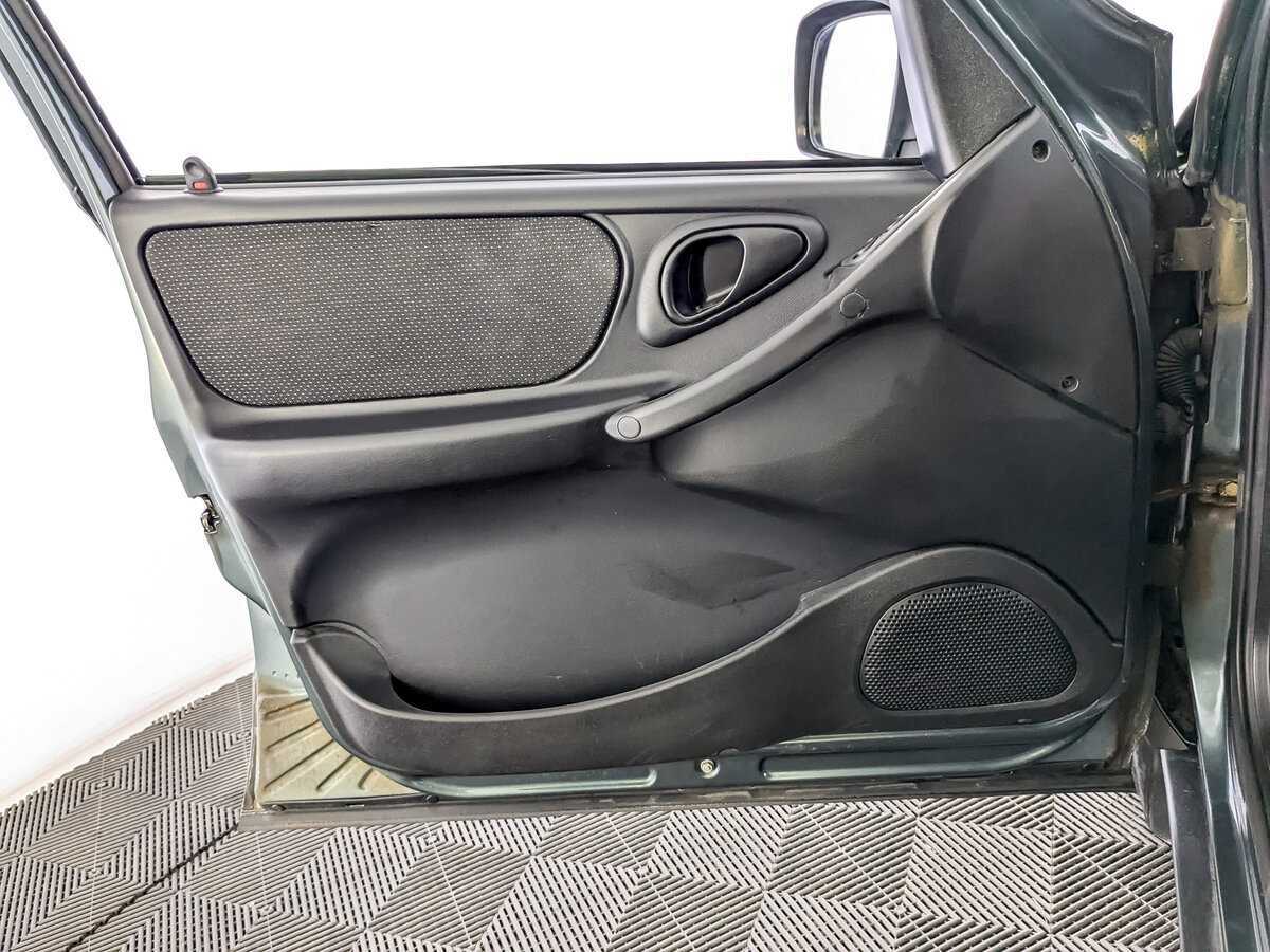 Купить Chevrolet Niva с пробегом. Фото: #14