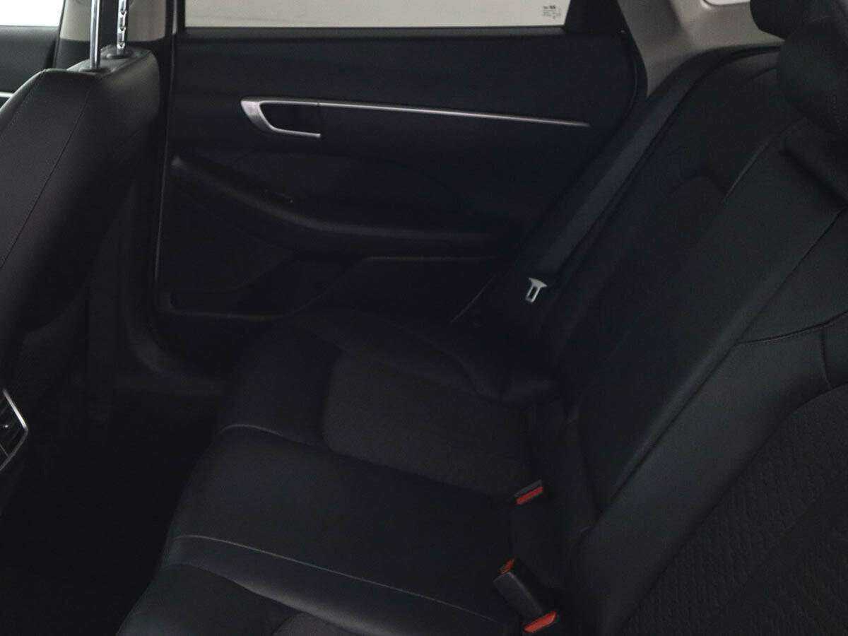 Купить Hyundai Sonata с пробегом. Фото: #8