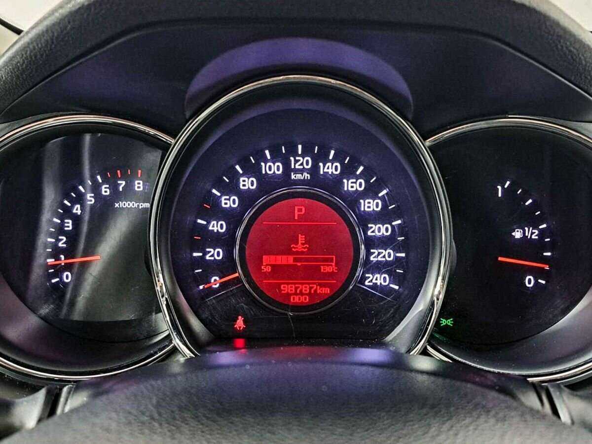 Купить Kia Ceed с пробегом. Фото: #8