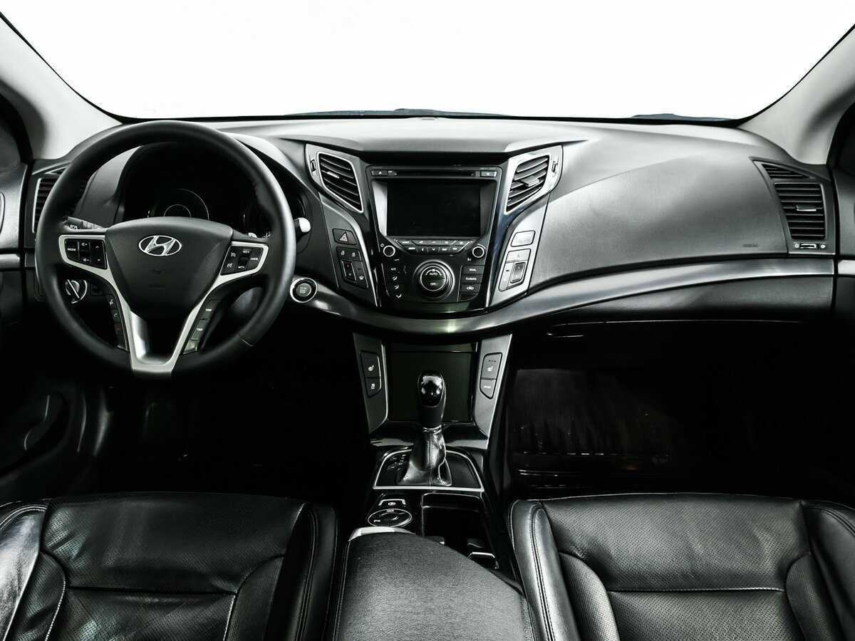 Купить Hyundai i40 с пробегом. Фото: #10