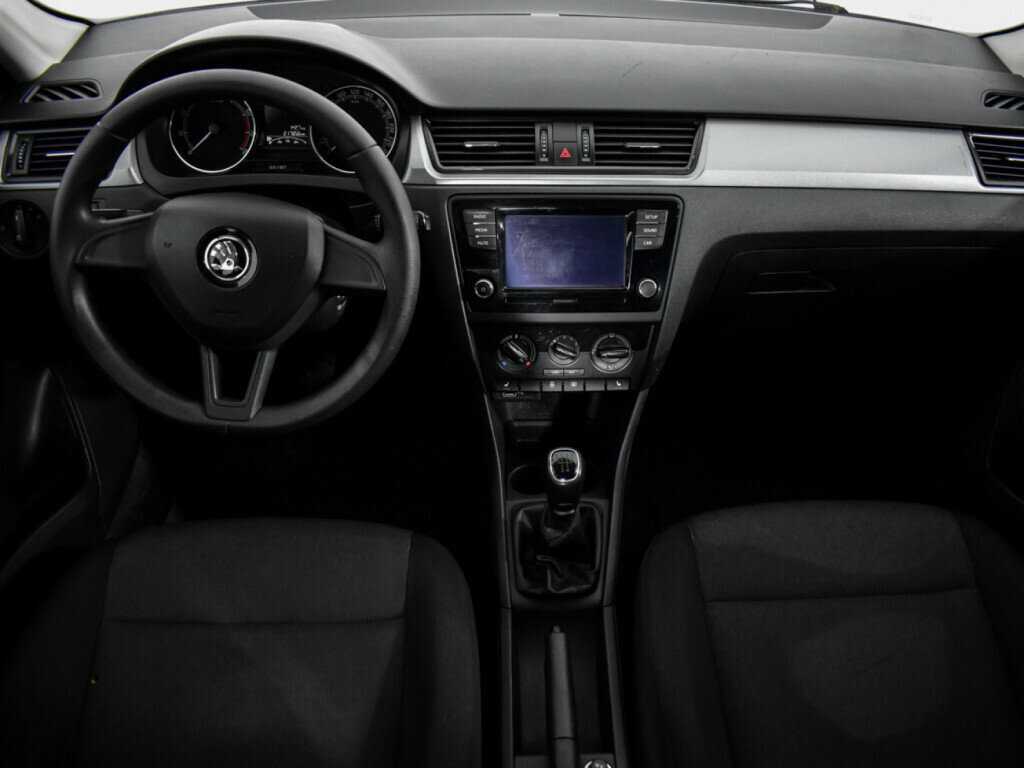 Купить Skoda Rapid с пробегом. Фото: #11