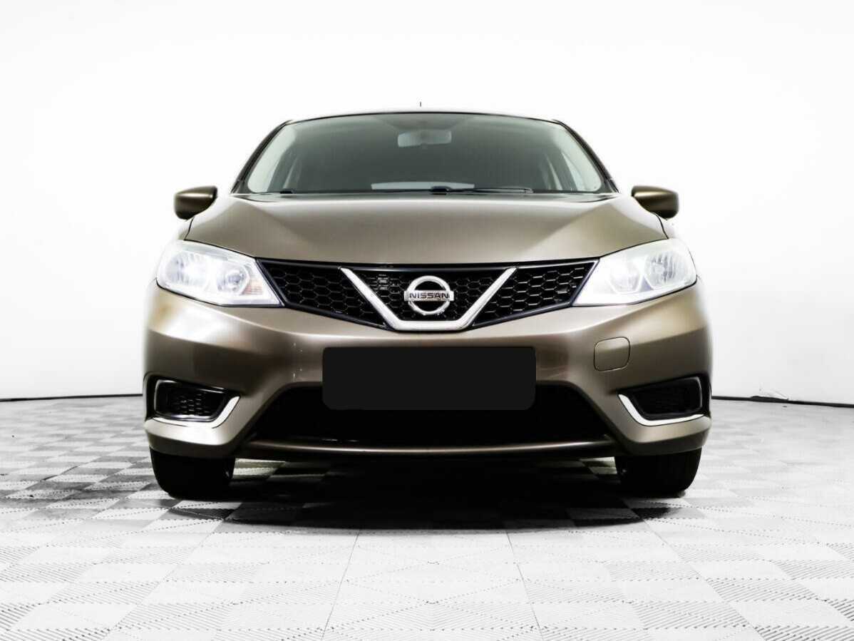 Купить Nissan Tiida с пробегом. Фото: #1