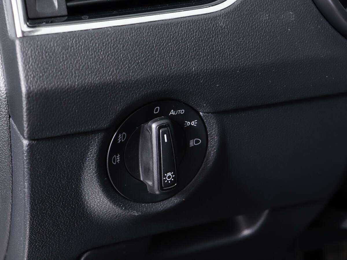 Купить Skoda Octavia с пробегом. Фото: #16