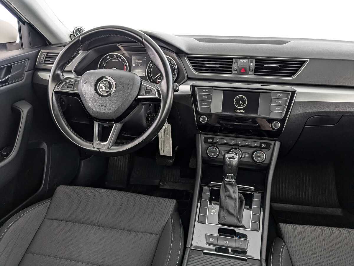 Купить Skoda Superb с пробегом. Фото: #15
