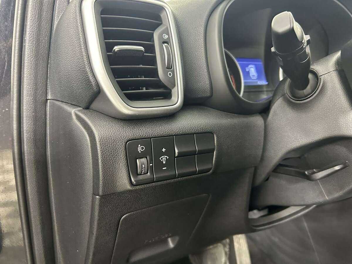 Купить Kia Sportage с пробегом. Фото: #8