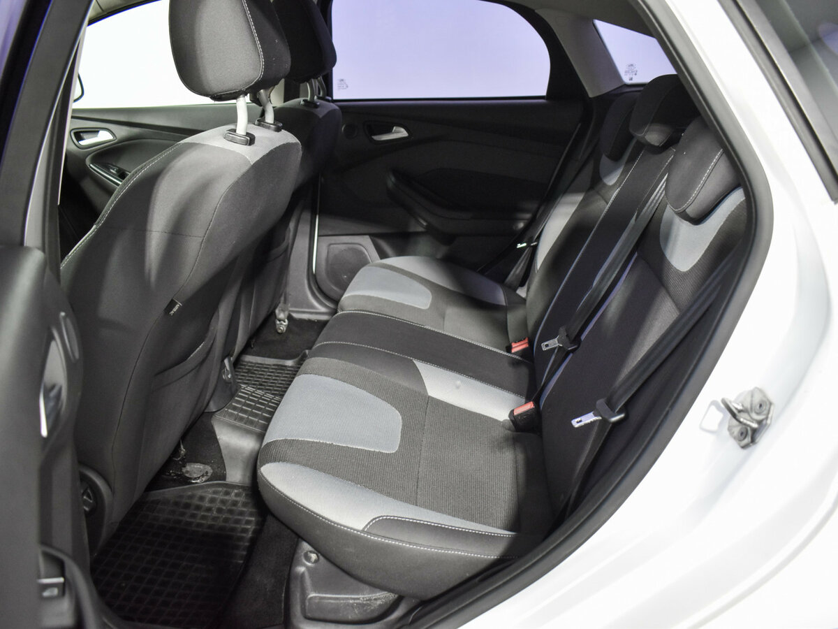 Купить Ford Focus с пробегом. Фото: #10