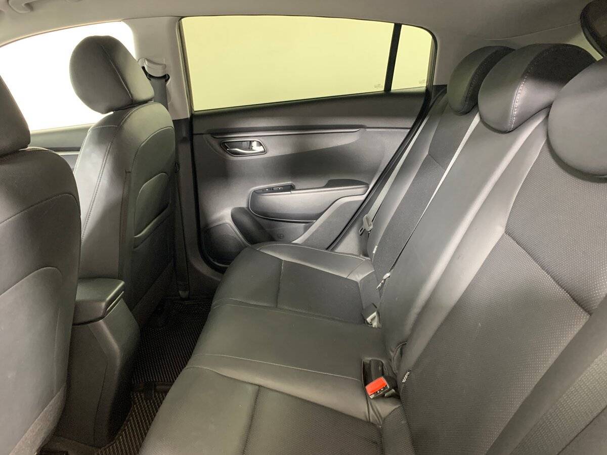 Купить Kia Rio с пробегом. Фото: #17