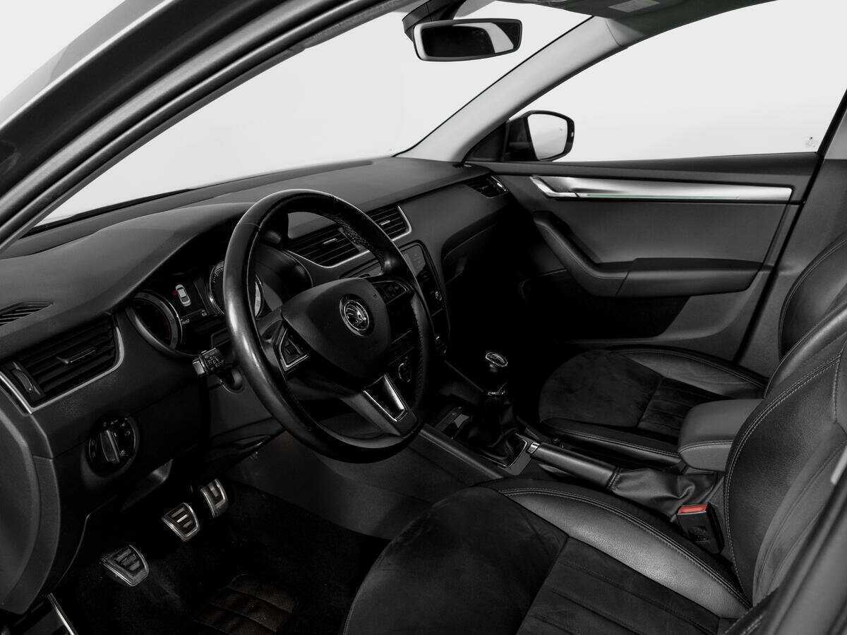 Купить Skoda Octavia с пробегом. Фото: #15