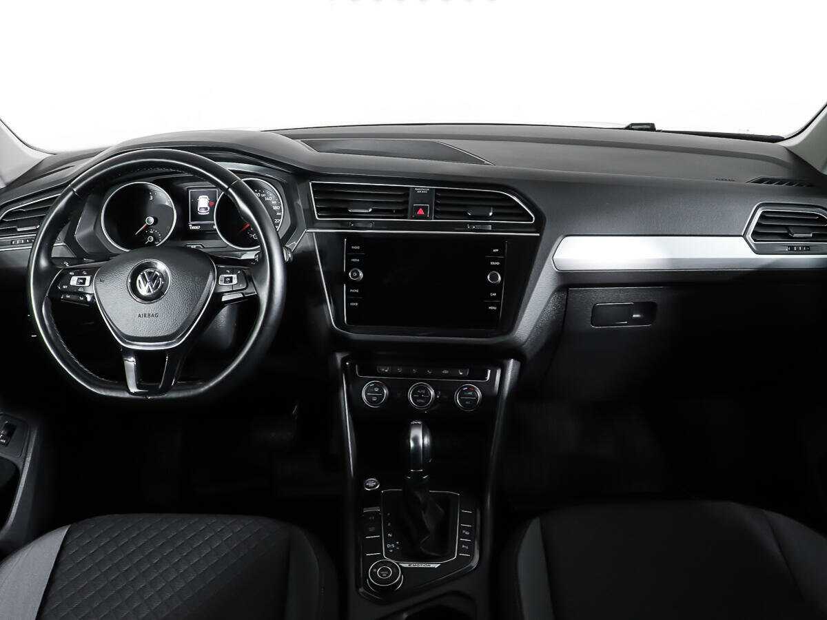 Купить Volkswagen Tiguan с пробегом. Фото: #9