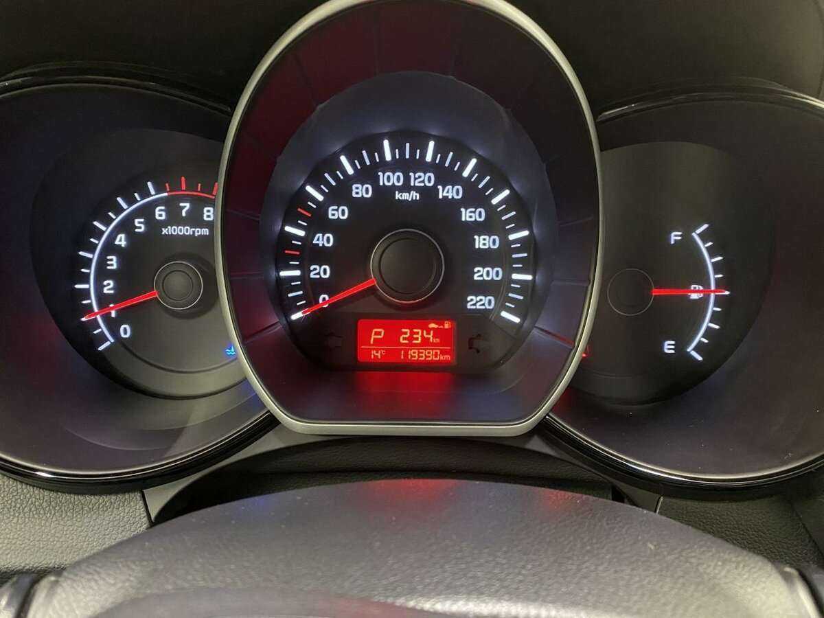 Купить Kia Rio с пробегом. Фото: #9