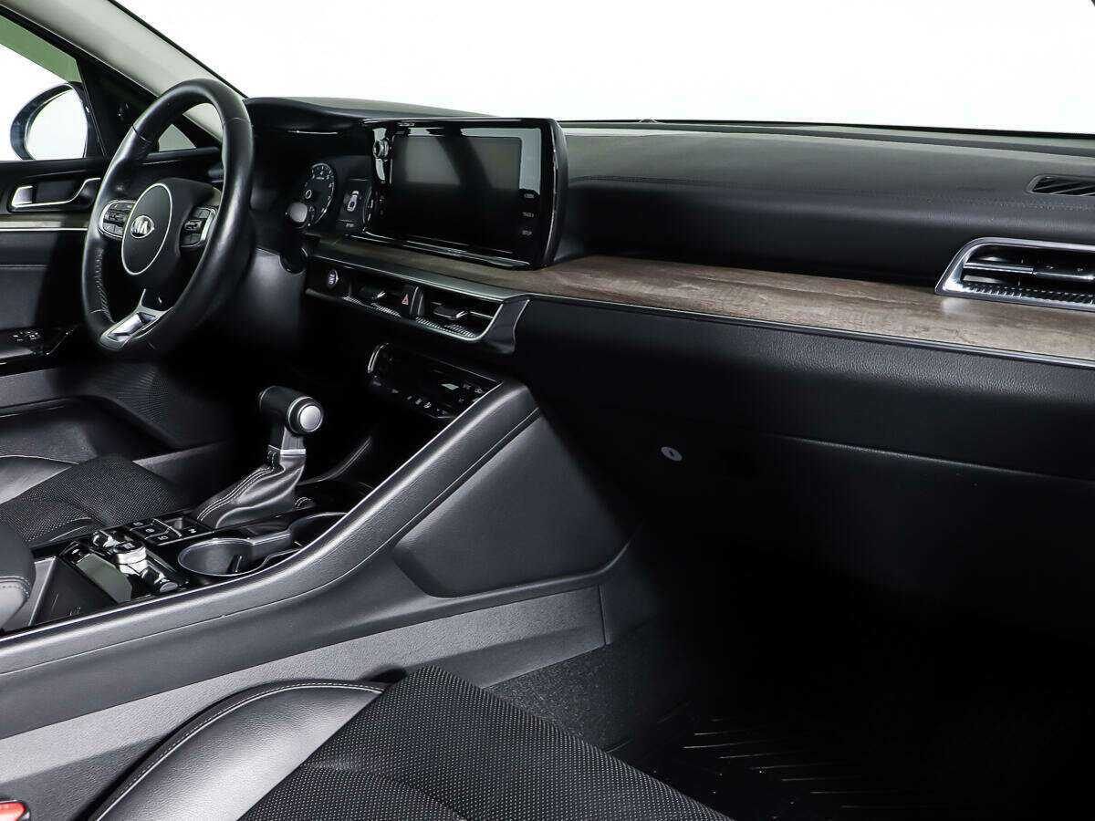 Купить Kia K5 с пробегом. Фото: #8