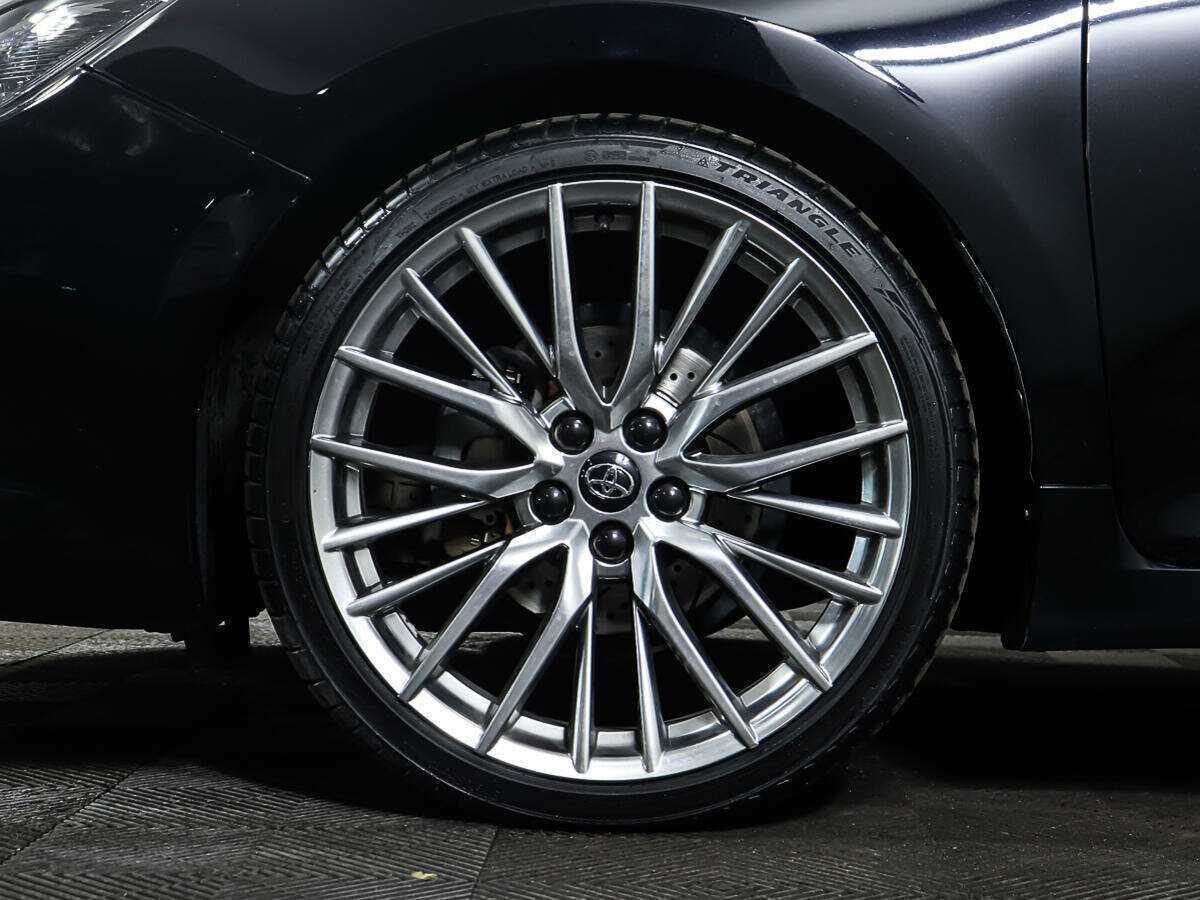 Купить Toyota Camry с пробегом. Фото: #18