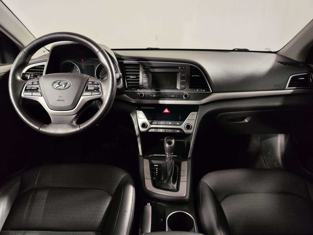 Купить Hyundai Elantra с пробегом. Фото: #10