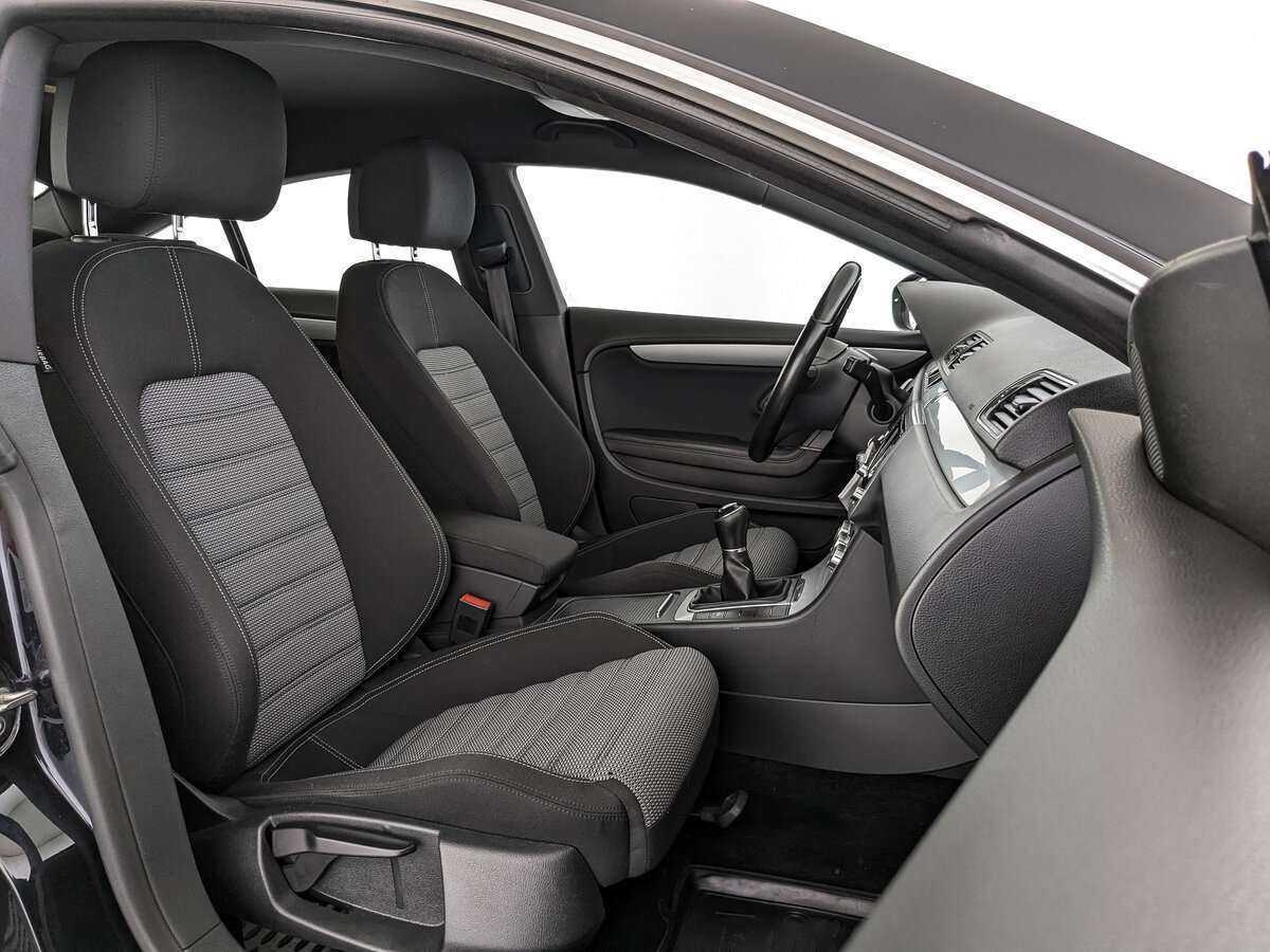 Купить Volkswagen Passat CC с пробегом. Фото: #19