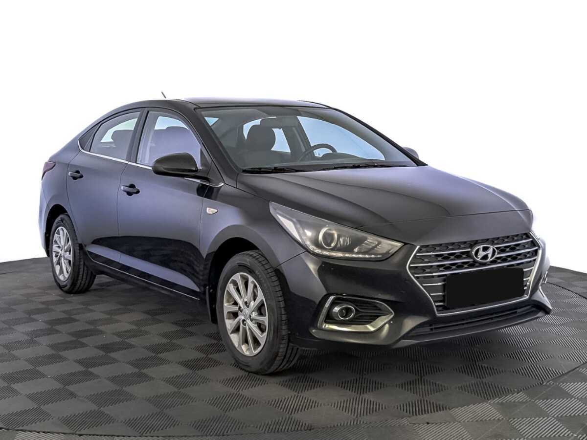 Купить Hyundai Solaris с пробегом. Фото: #2