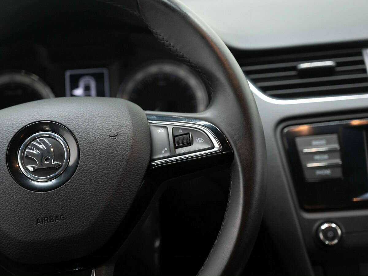 Купить Skoda Octavia с пробегом. Фото: #18