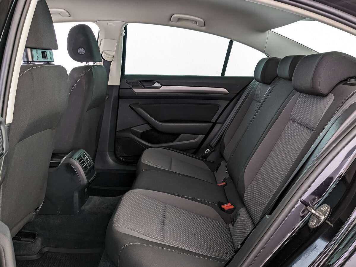 Купить Volkswagen Passat с пробегом. Фото: #12