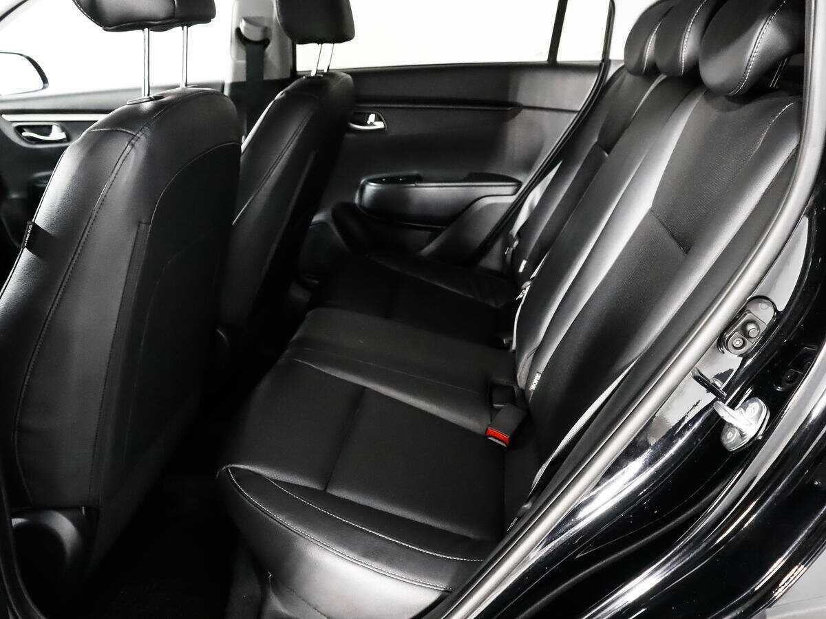 Купить Kia Rio с пробегом. Фото: #9