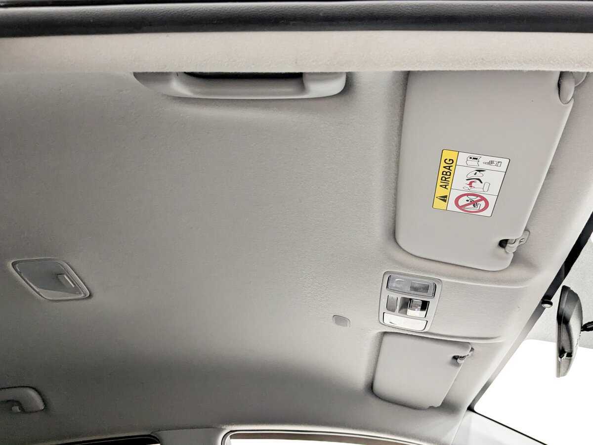 Купить Hyundai Solaris с пробегом. Фото: #21