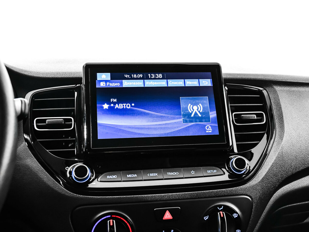 Купить Hyundai Solaris с пробегом. Фото: #14