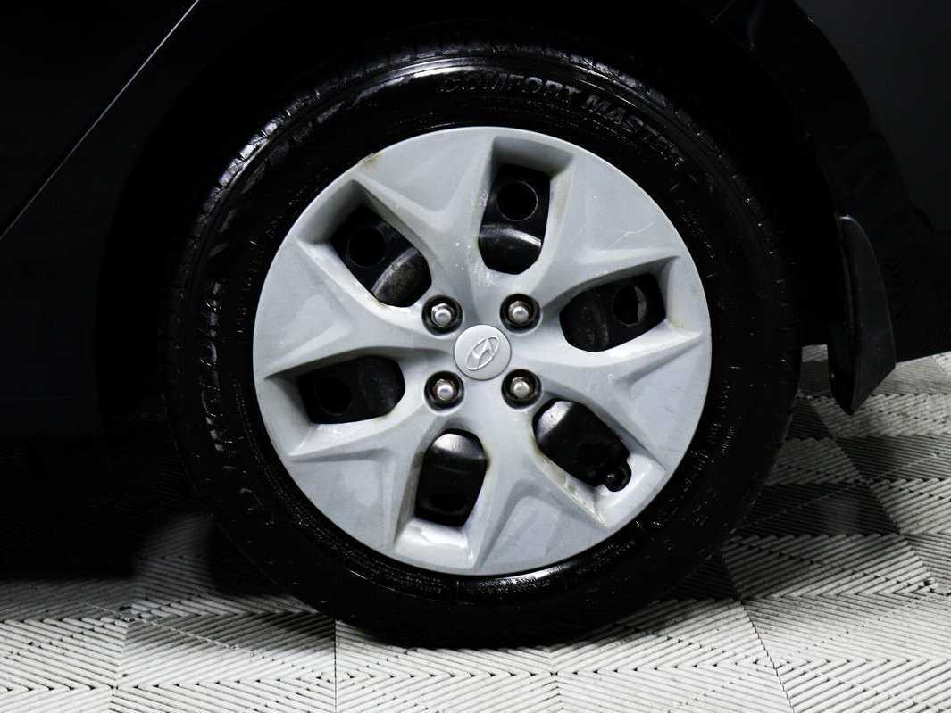 Купить Hyundai Solaris с пробегом. Фото: #13