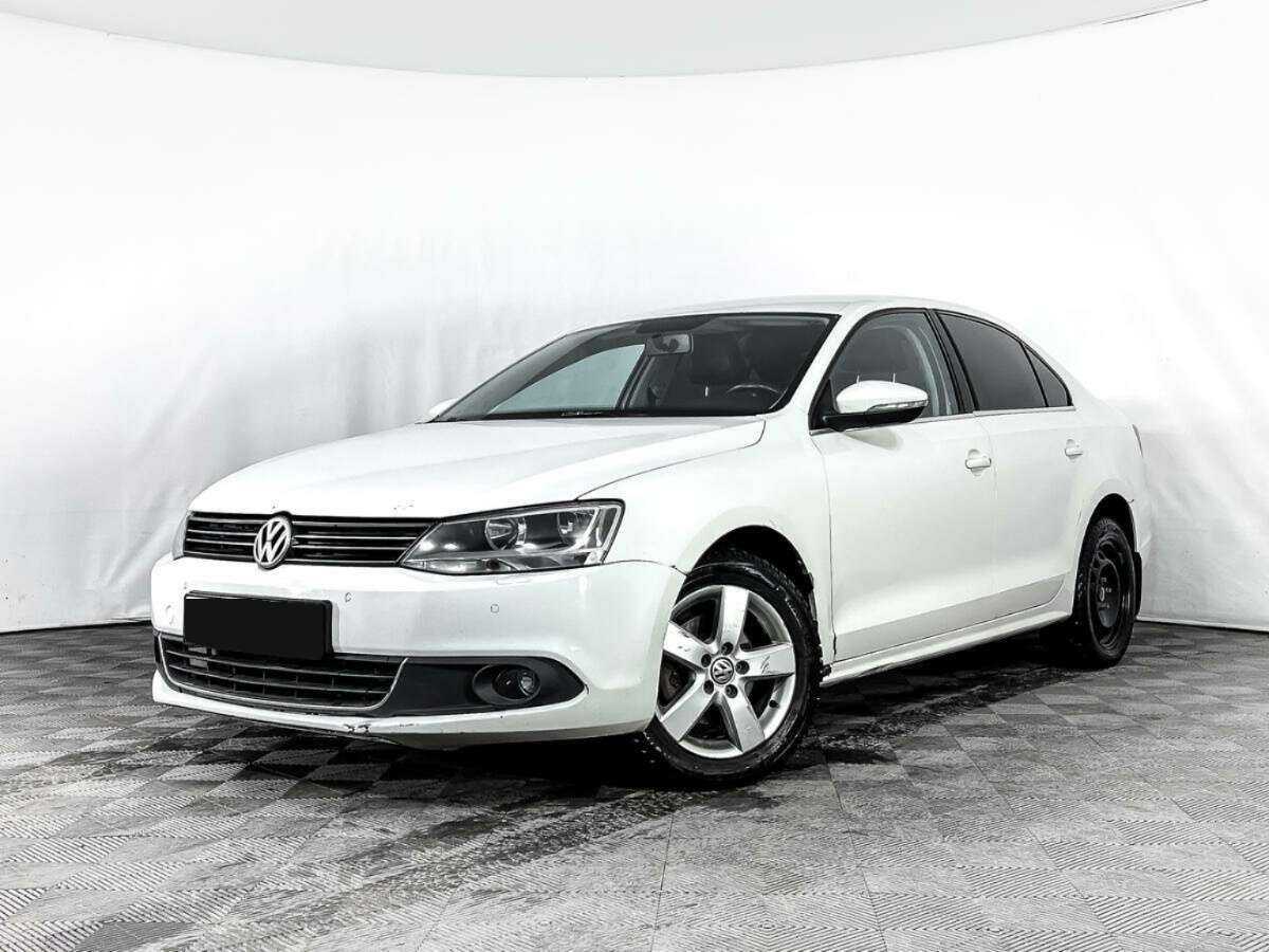 Купить Volkswagen Jetta с пробегом. Посмотреть фото