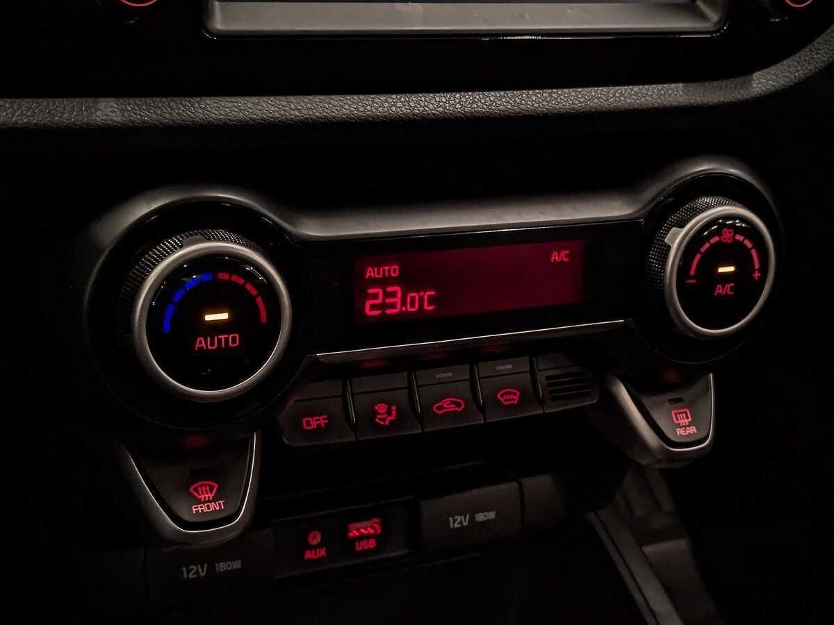 Купить Kia Rio с пробегом. Фото: #20