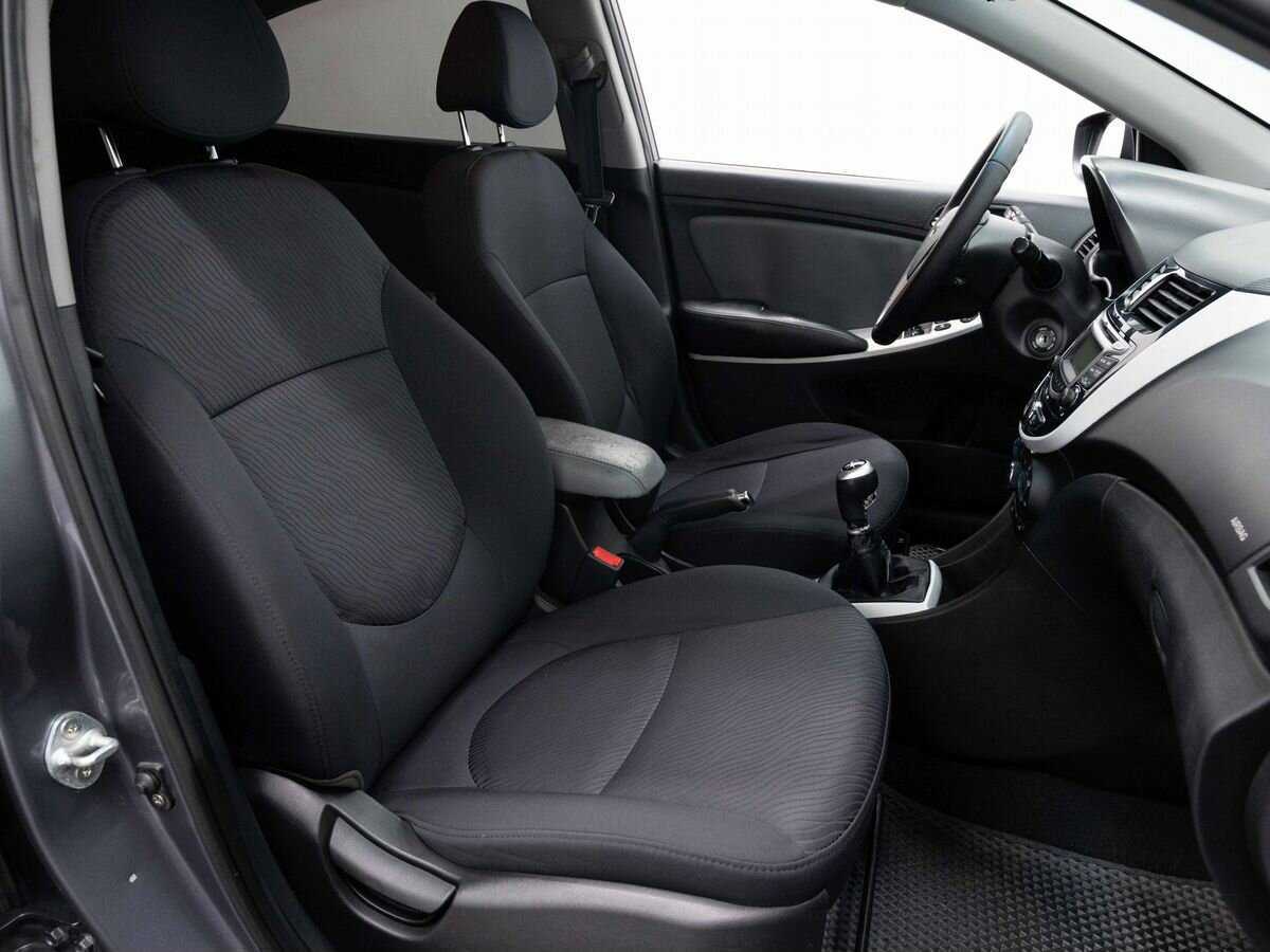 Купить Hyundai Solaris с пробегом. Фото: #11