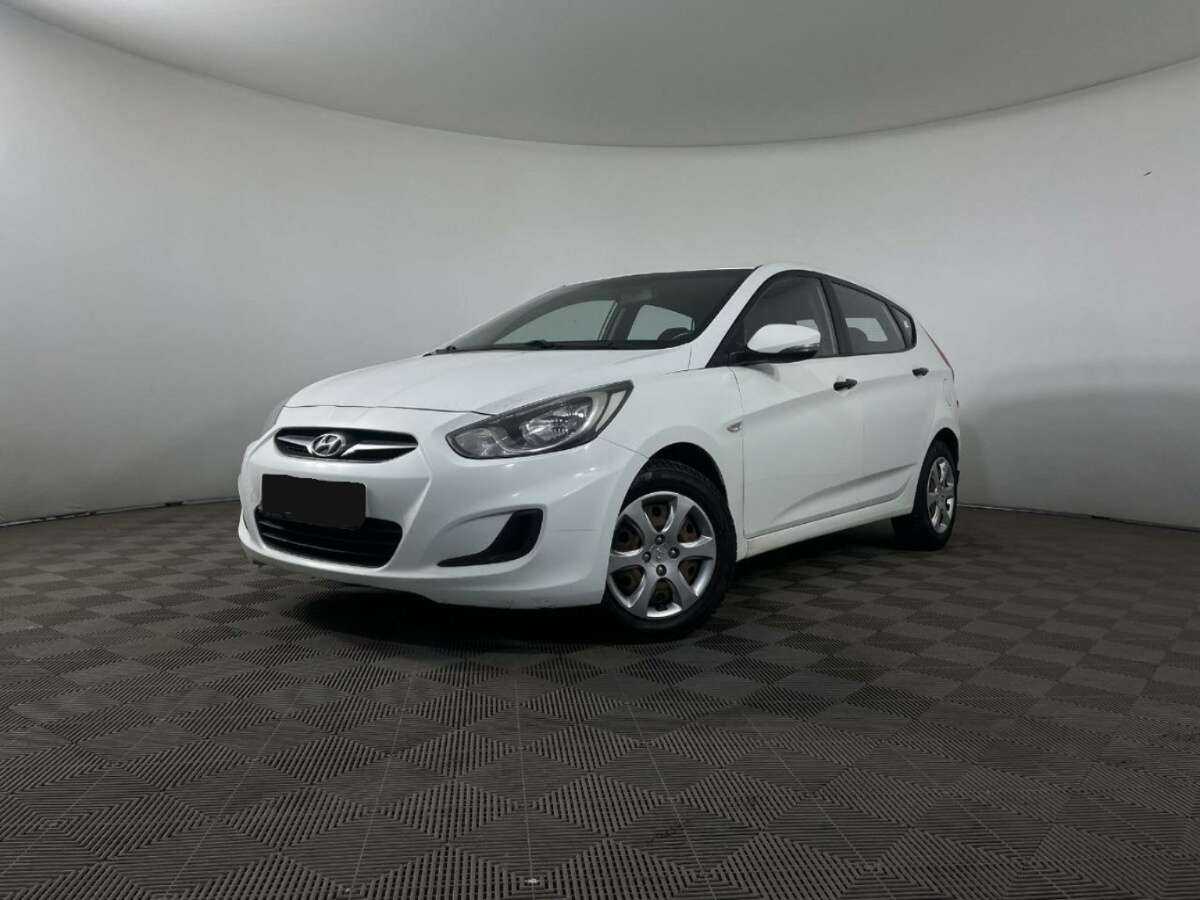 Купить Hyundai Solaris с пробегом. Фото: #0
