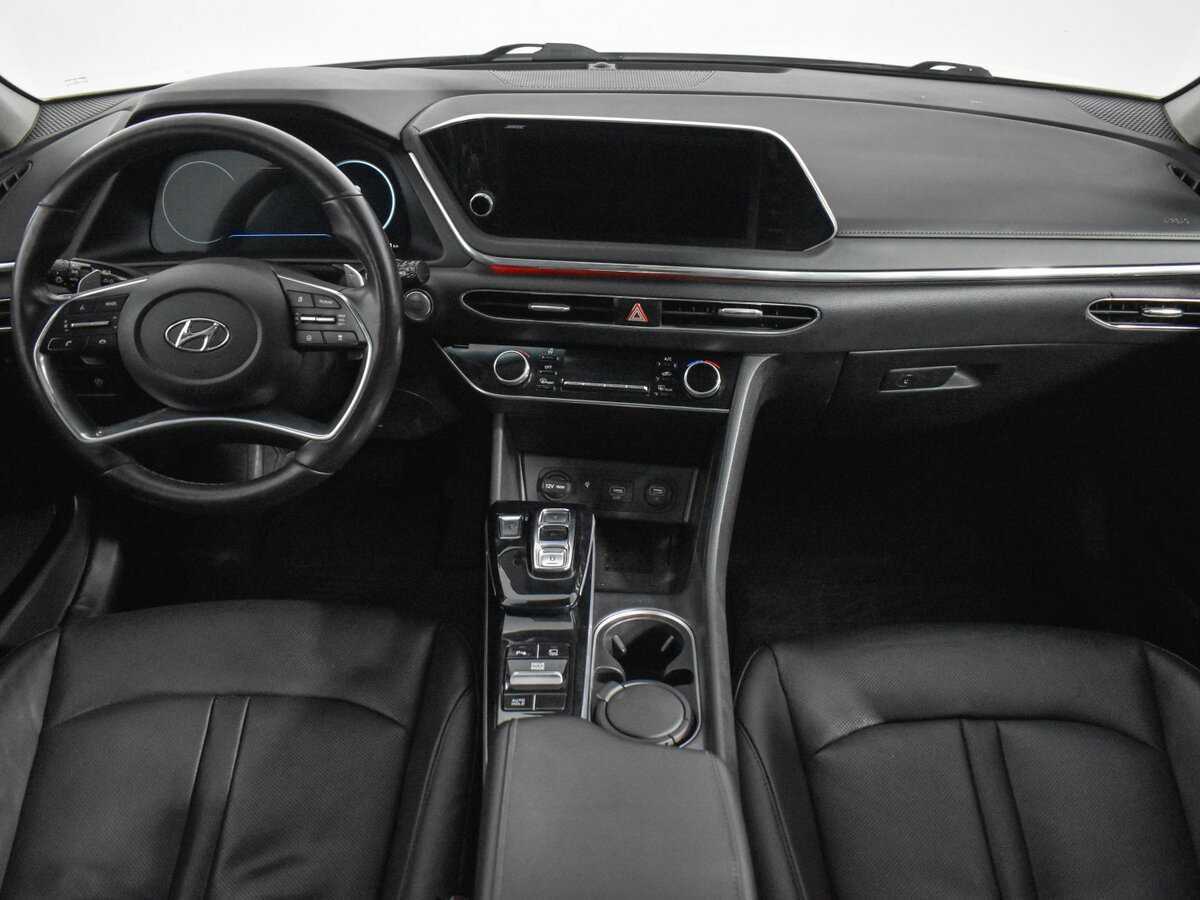 Купить Hyundai Sonata с пробегом. Фото: #11