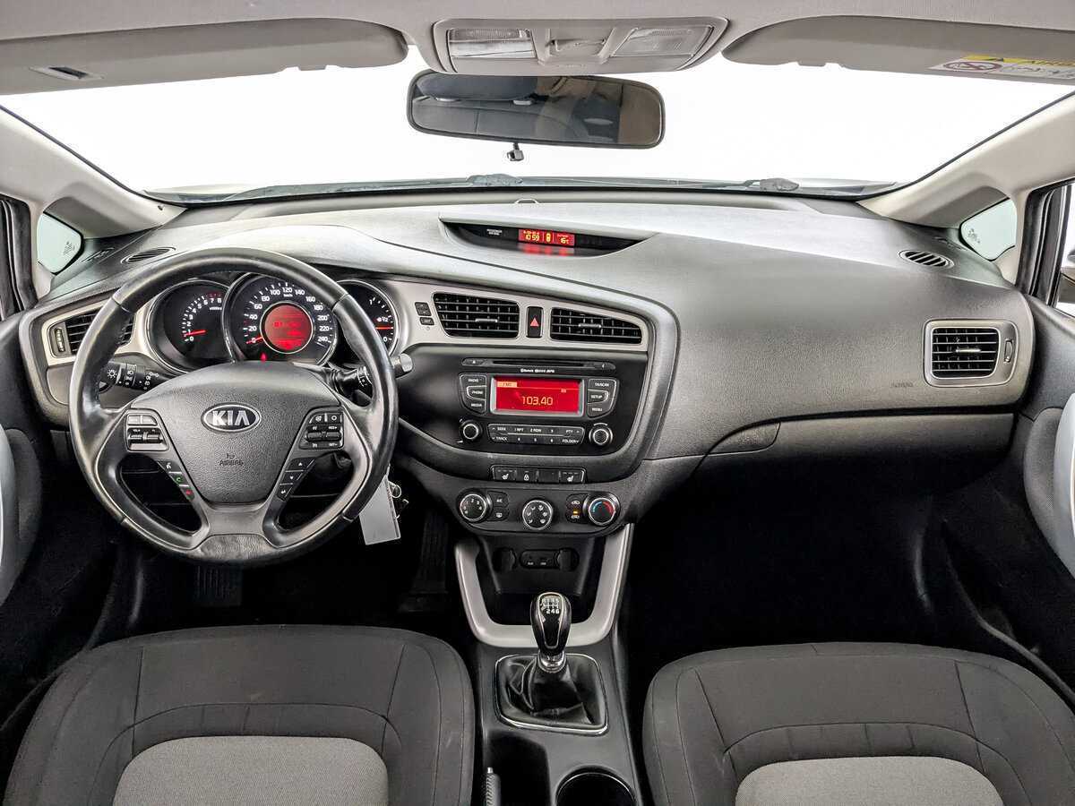 Купить Kia Ceed с пробегом. Фото: #13