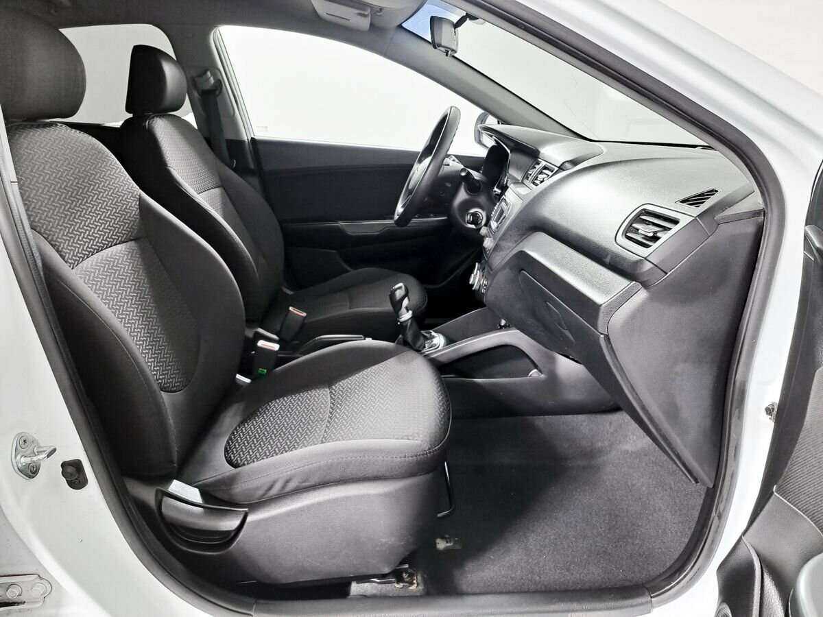 Купить Kia Rio с пробегом. Фото: #10