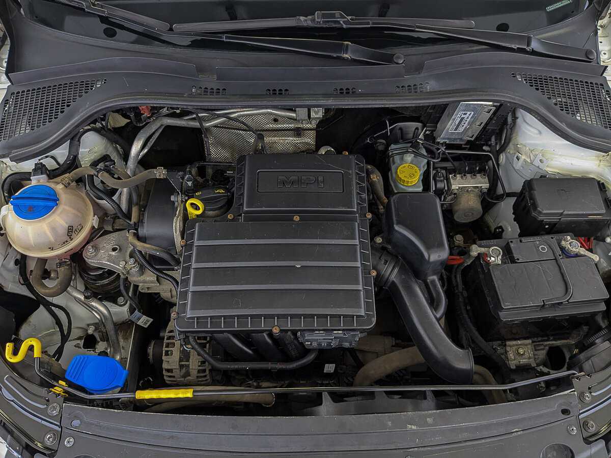 Купить Skoda Rapid с пробегом. Фото: #8