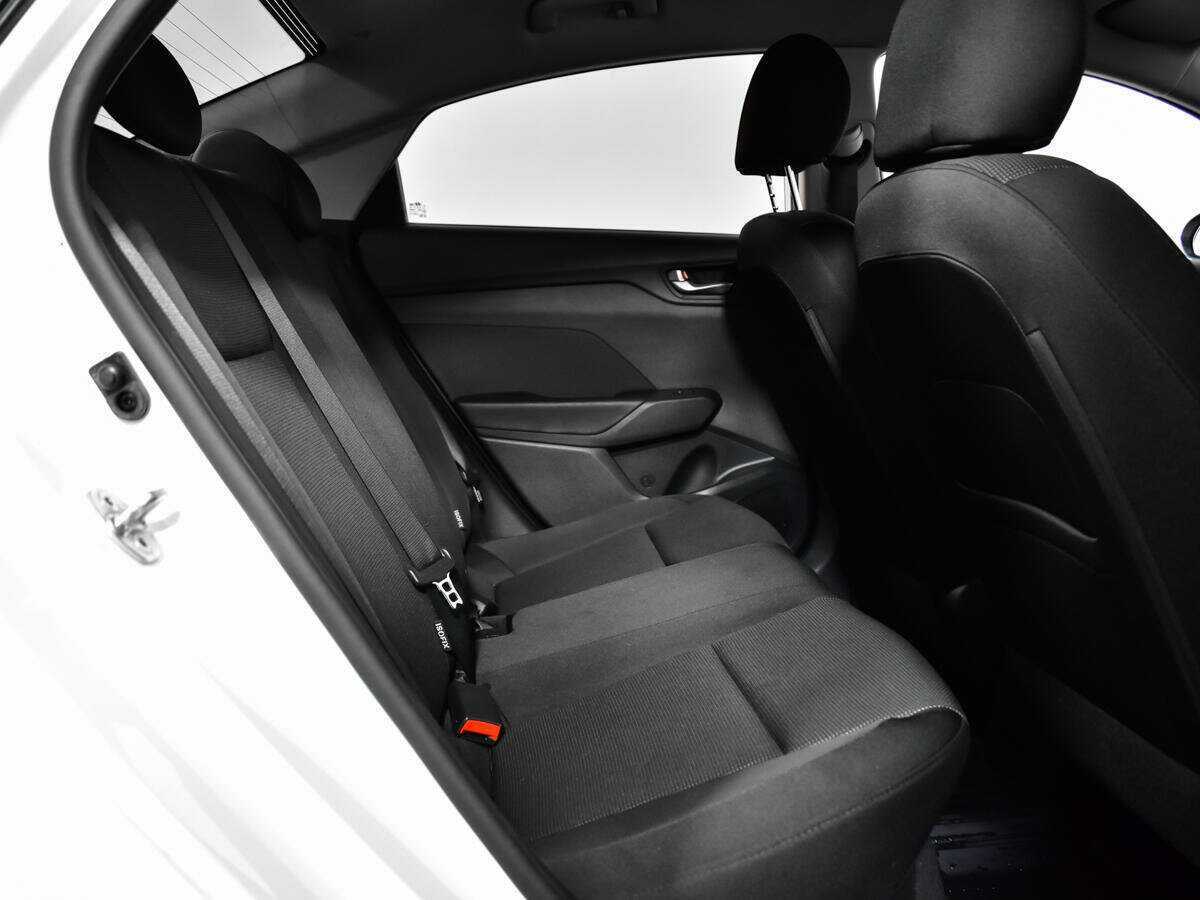 Купить Hyundai Solaris с пробегом. Фото: #7