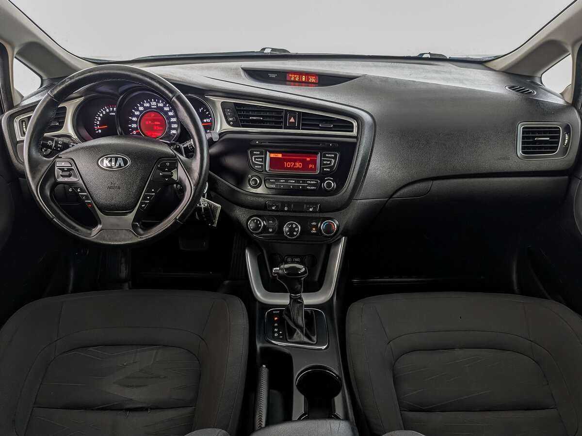 Купить Kia Ceed с пробегом. Фото: #9
