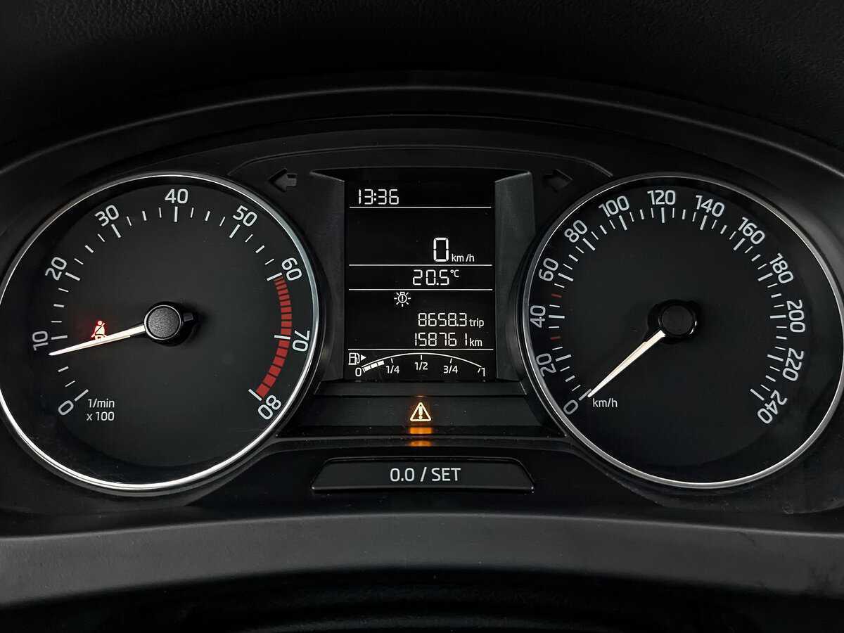 Купить Skoda Rapid с пробегом. Фото: #14