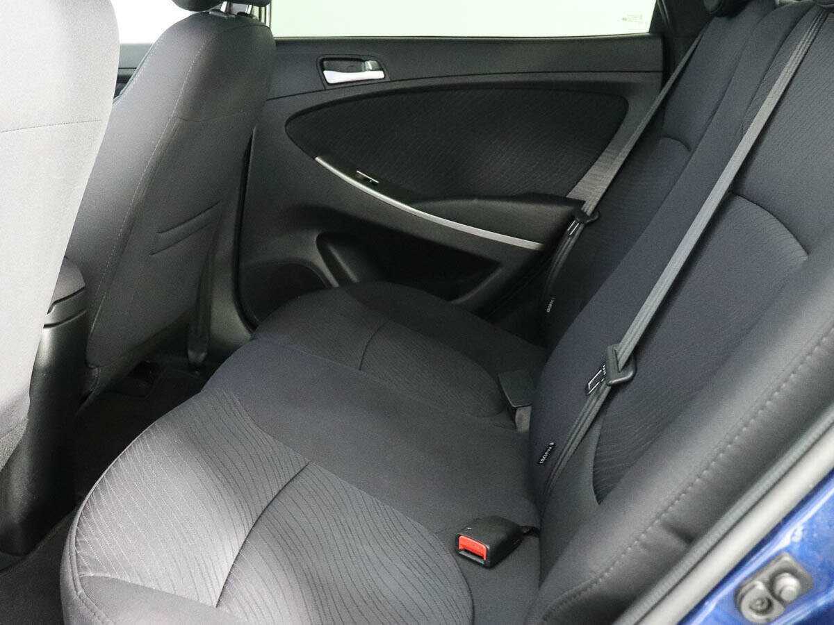 Купить Hyundai Solaris с пробегом. Фото: #10