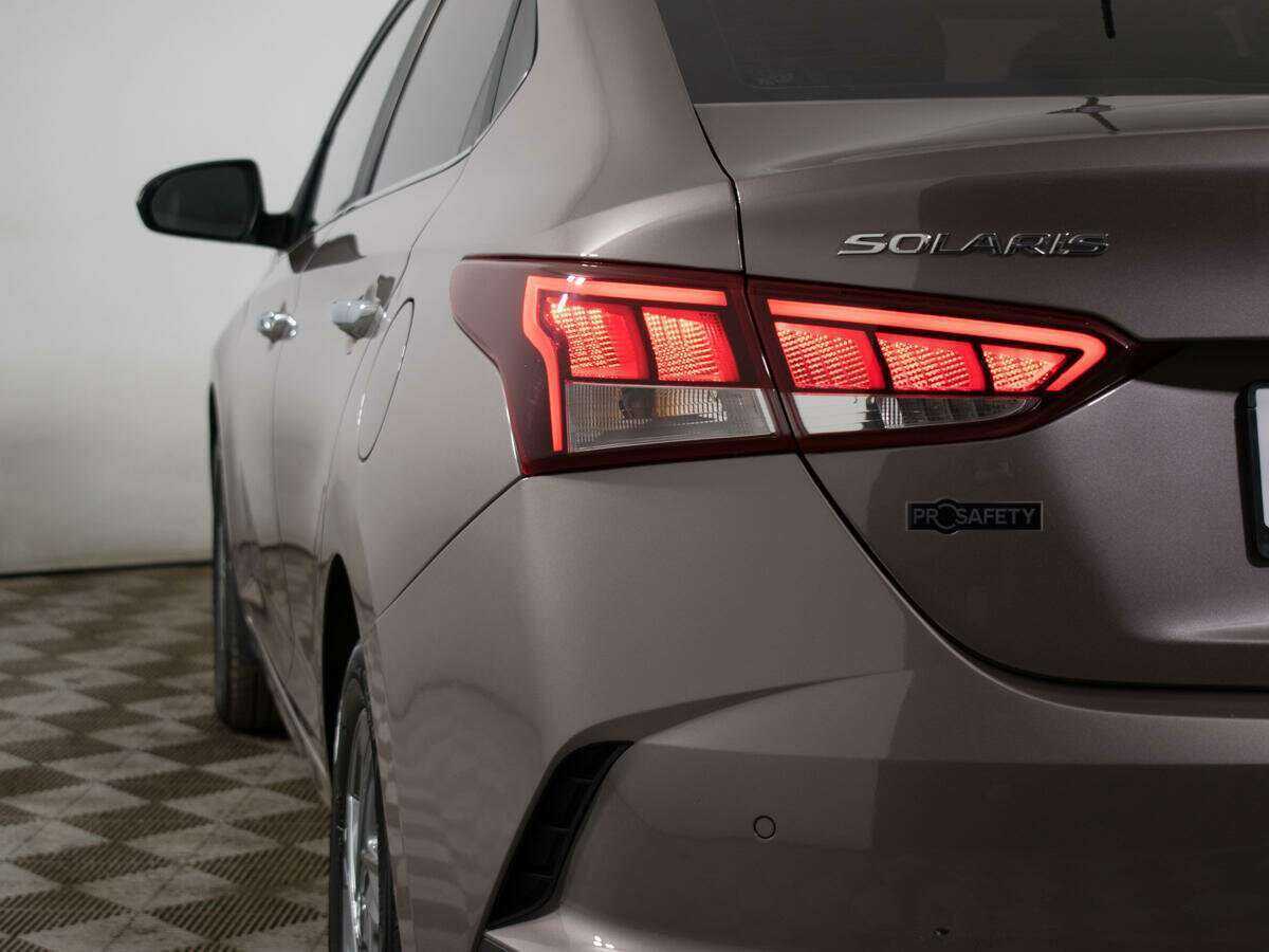 Купить Hyundai Solaris с пробегом. Фото: #18