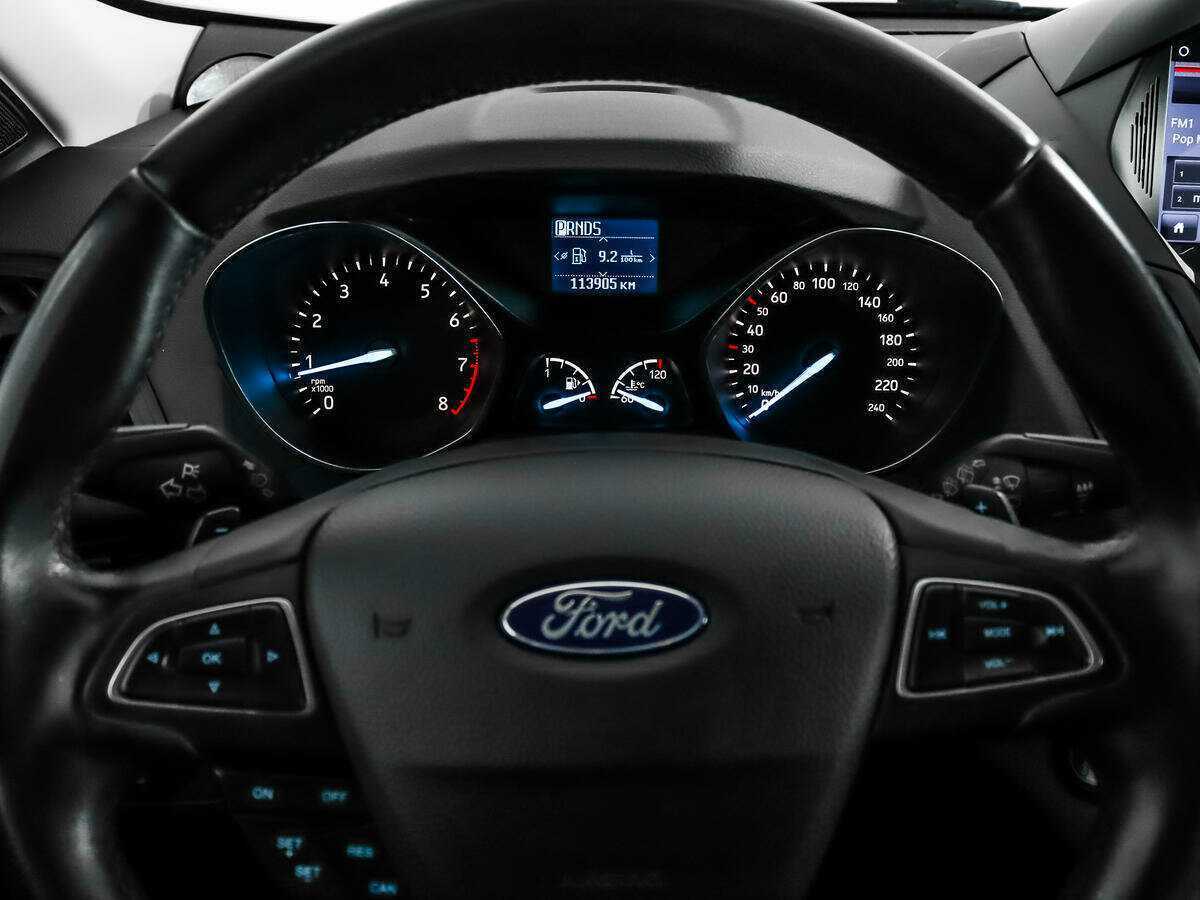 Купить Ford Kuga с пробегом. Фото: #16