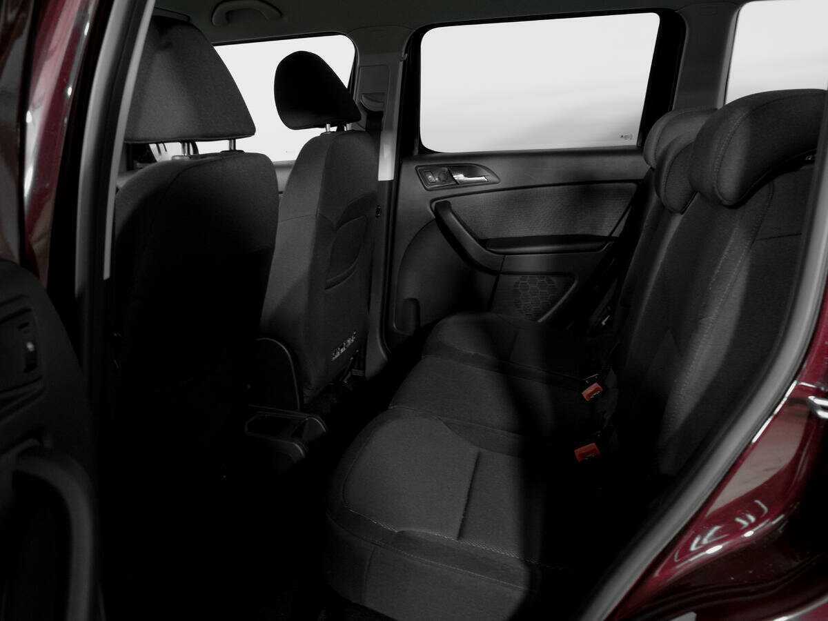 Купить Skoda Yeti с пробегом. Фото: #9