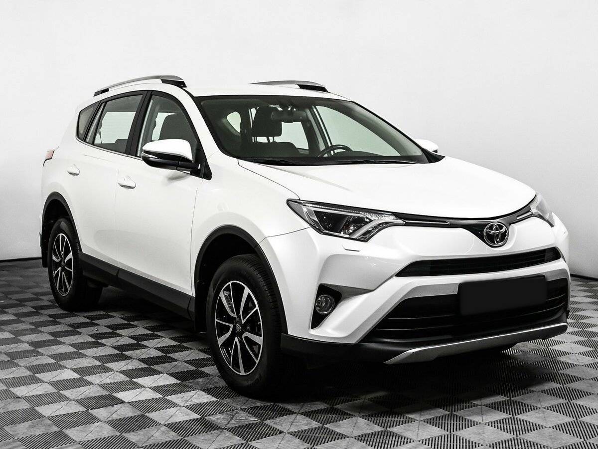 Купить Toyota RAV4 с пробегом. Фото: #2