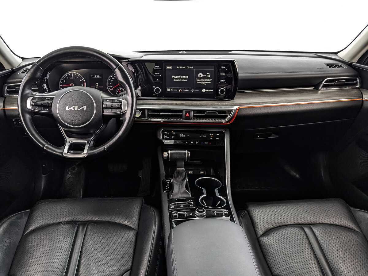 Купить Kia K5 с пробегом. Фото: #9