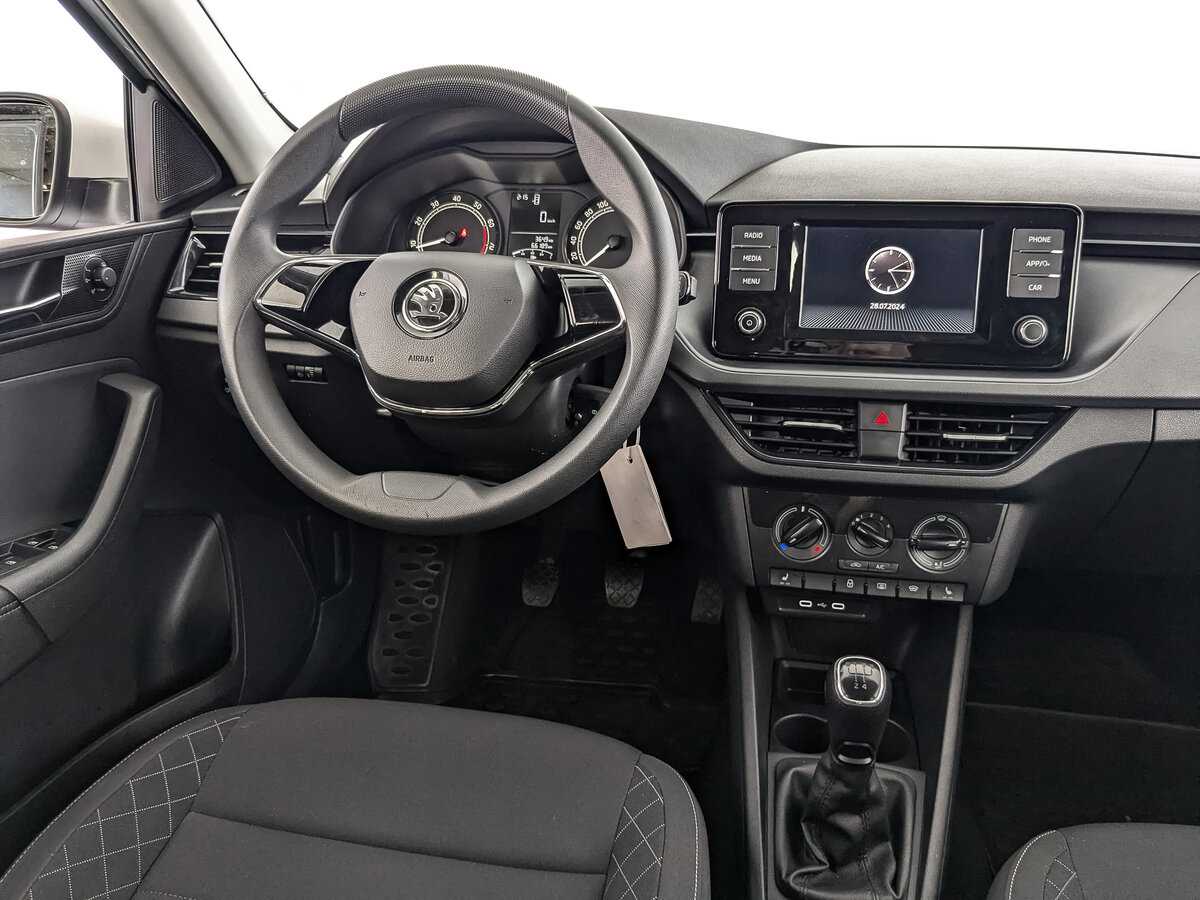 Купить Skoda Rapid с пробегом. Фото: #16