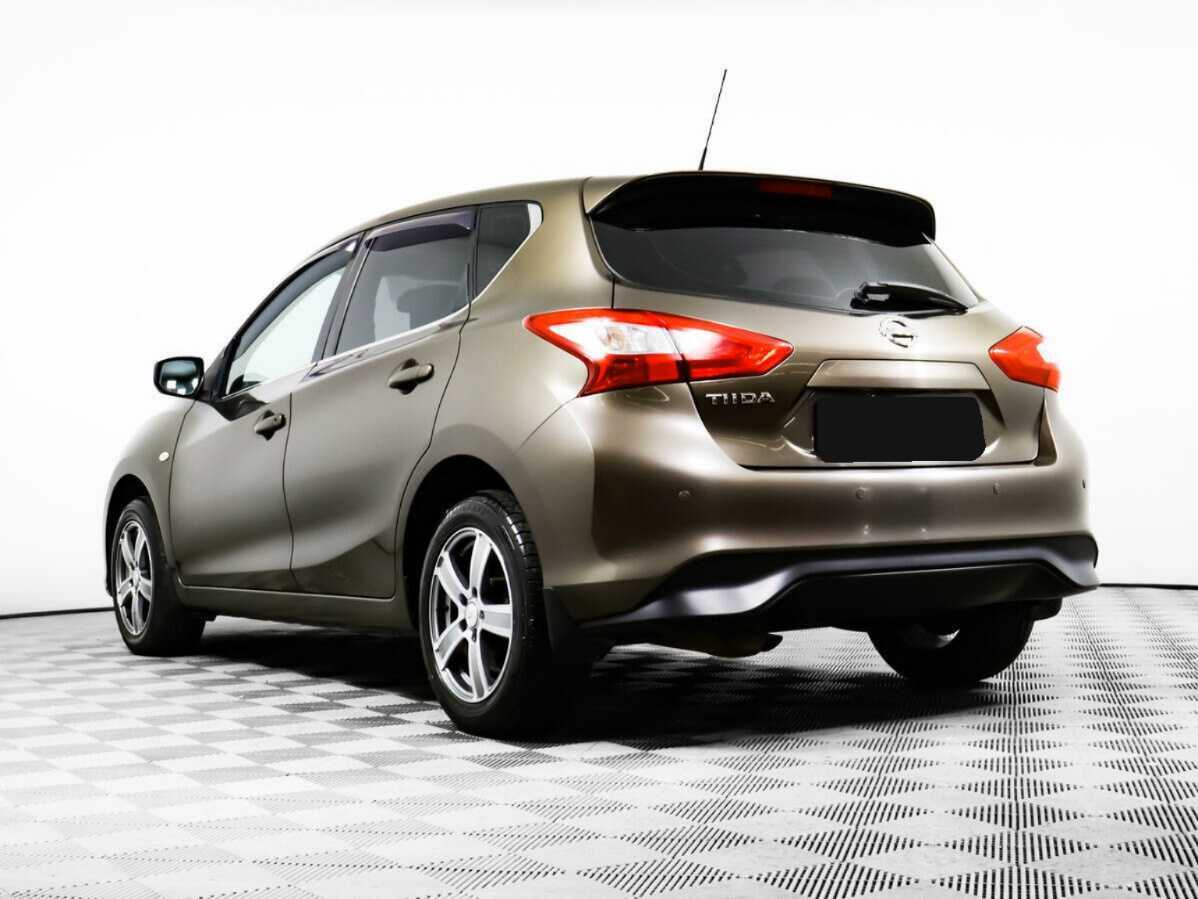 Купить Nissan Tiida с пробегом. Фото: #5