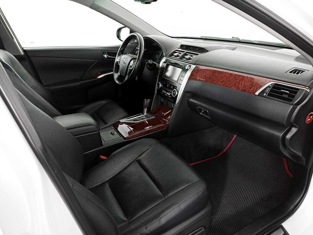 Купить Toyota Camry с пробегом. Фото: #6